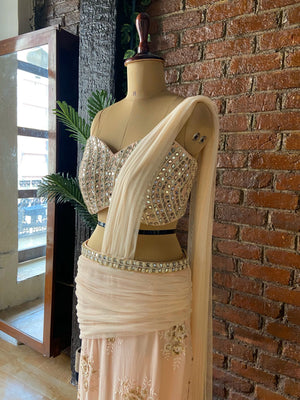 Powder Pink Draped Saree image 4