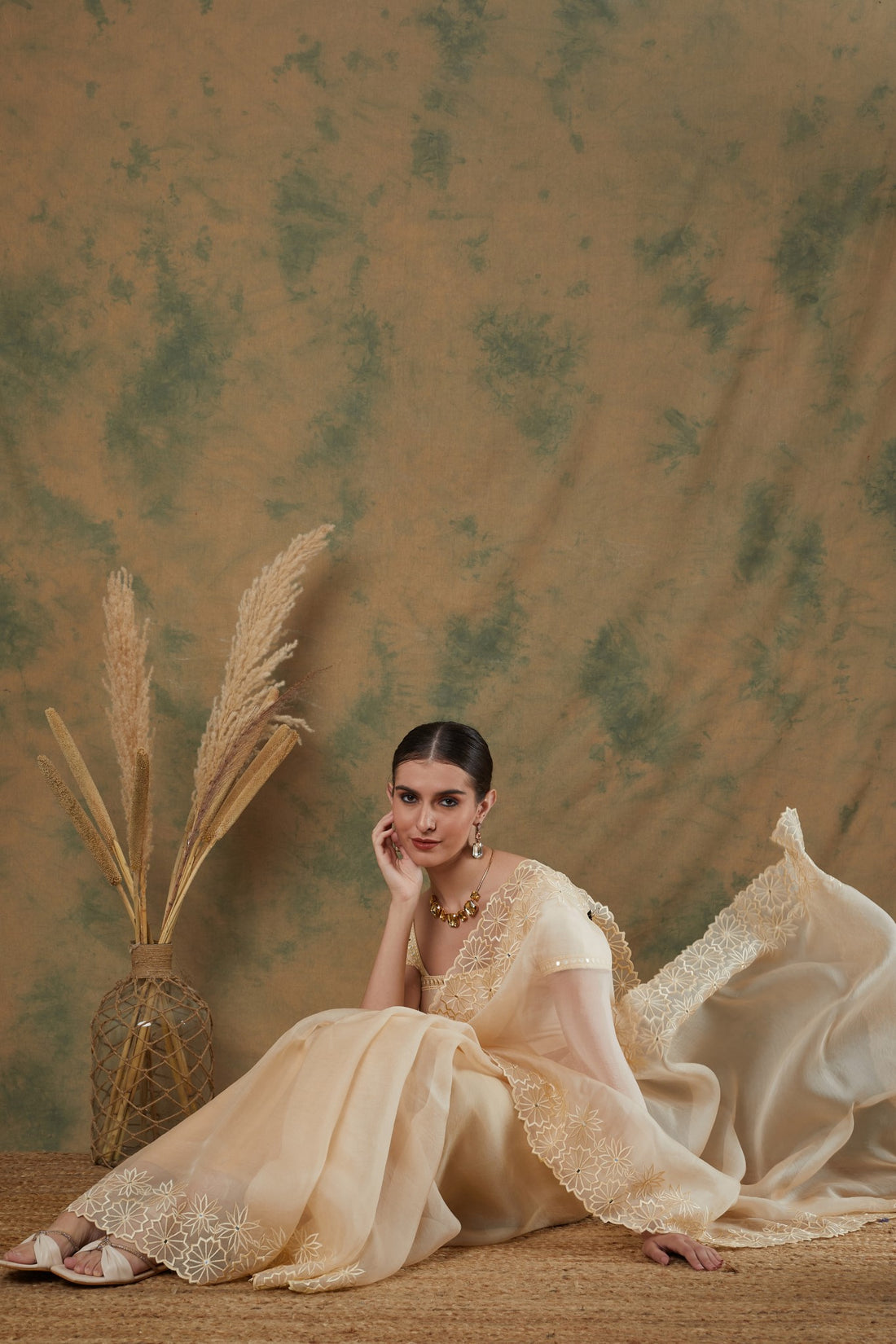 Ivory Saree image 2