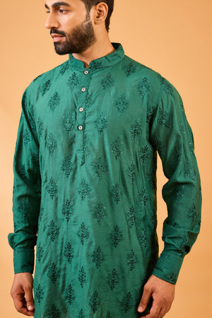 Emerald Green Floral Embroidered Kurta Set image 1