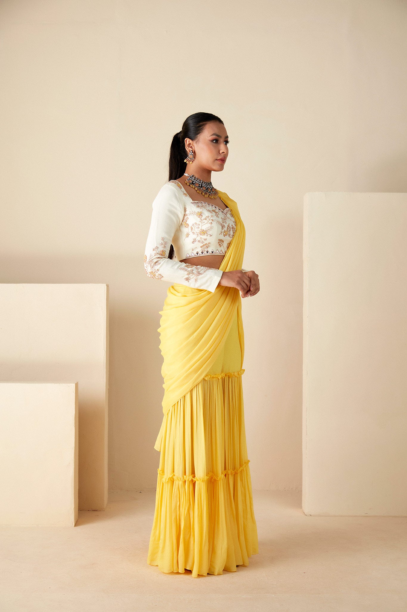 Sweetheart Neckline Sharara Saree Set image 5