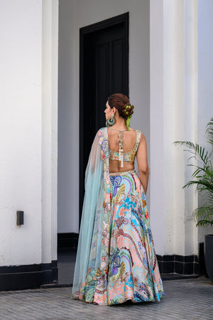 Gardenia Highlighted Lehenga Set Paidawn With Highlighted Blouse And Applique Dupatta image 8