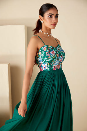 Emerald Elegance Pleated Dress image 5