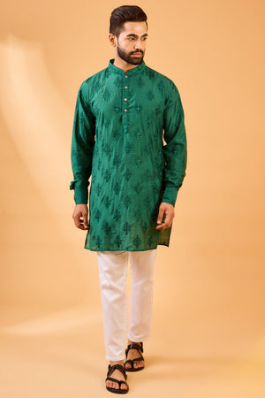 Emerald Green Floral Embroidered Kurta Set - S image
