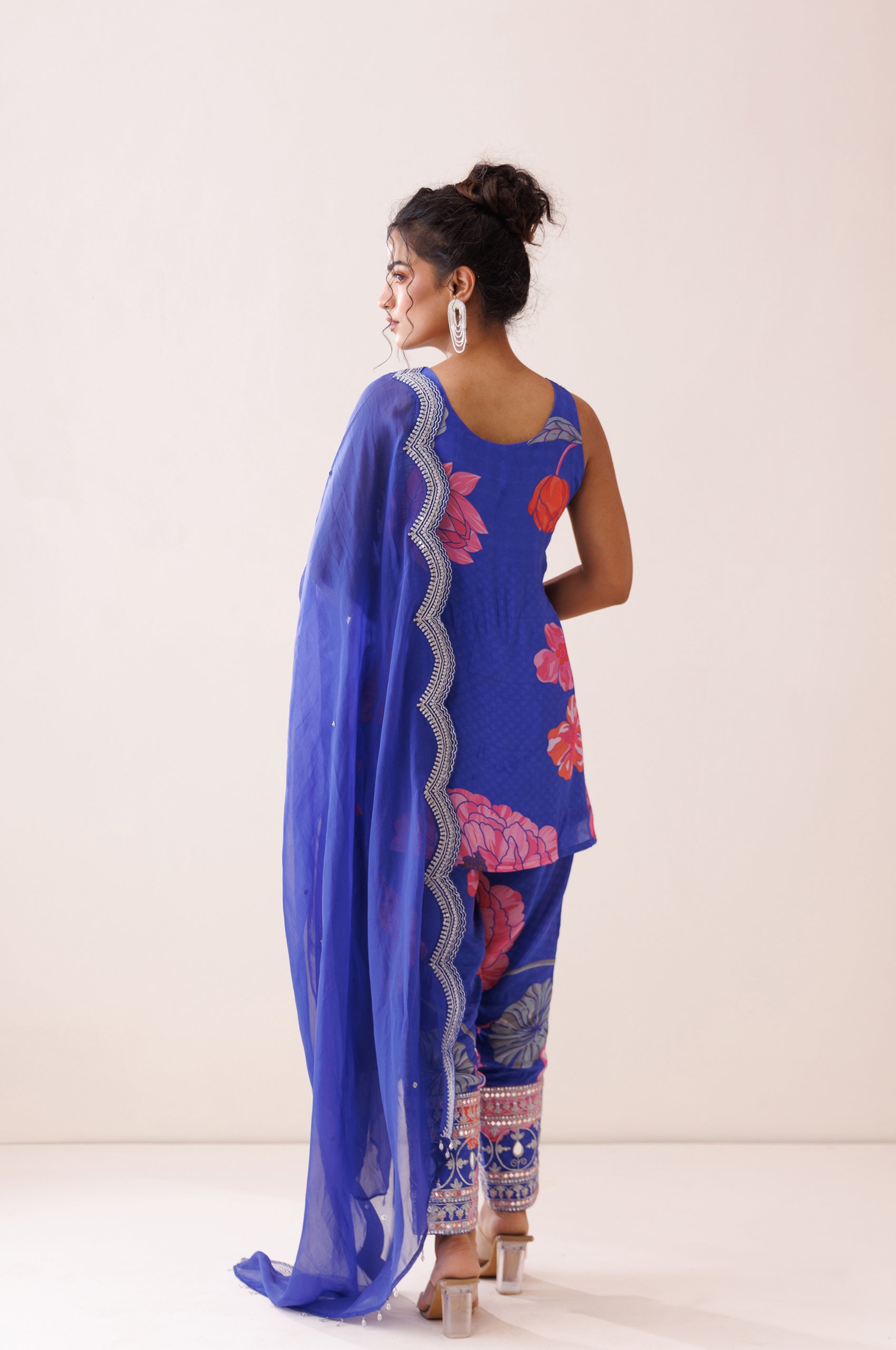 Blue Square Neck Kurta Set image 7