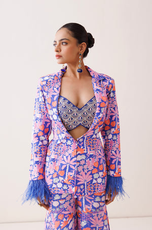 Saphire Power Suit image 7
