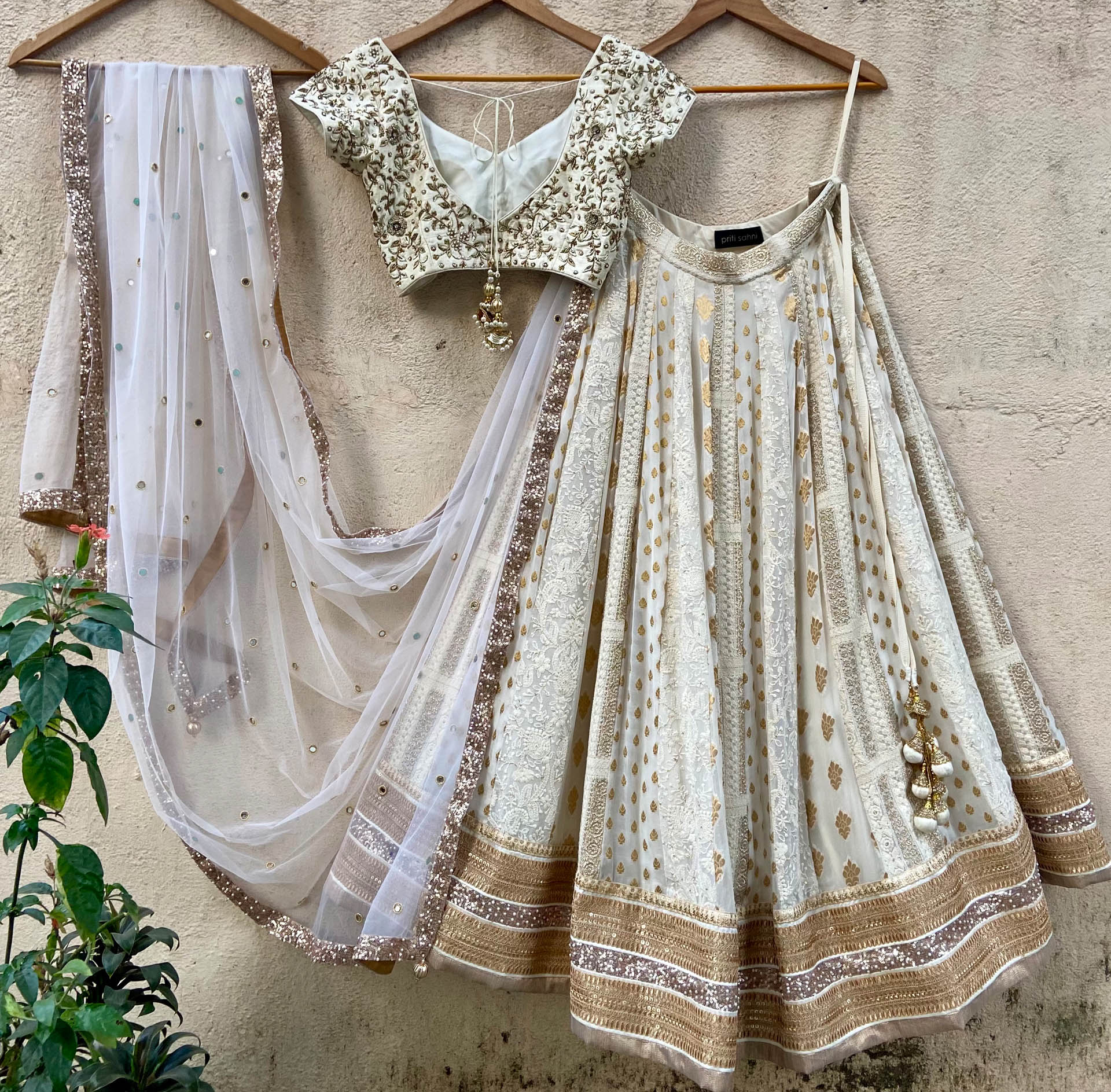 Ivory Multipanel Embroidered Lehenga Set image 3