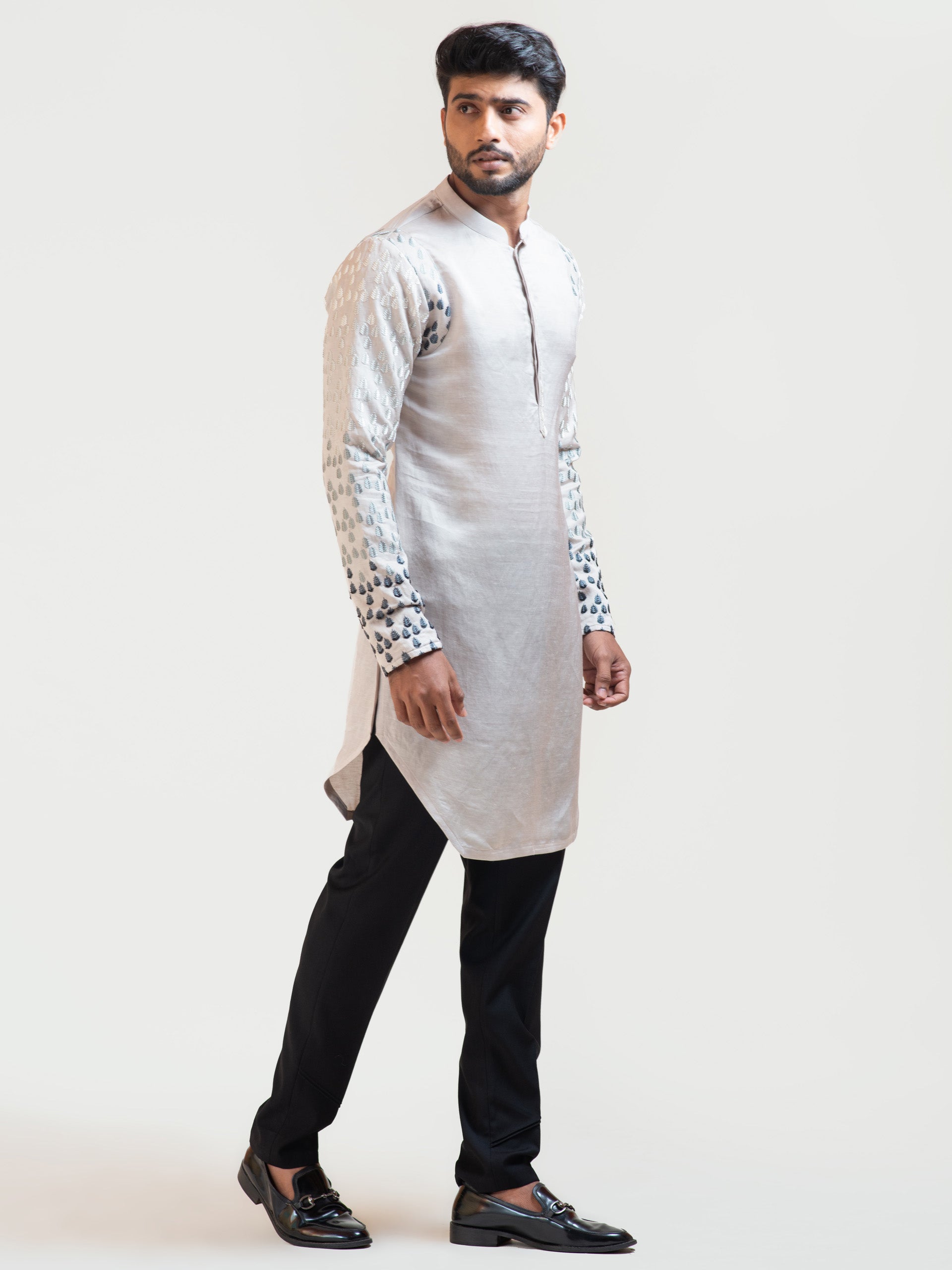 Grey Gradient Leaf Kurta Set image 4
