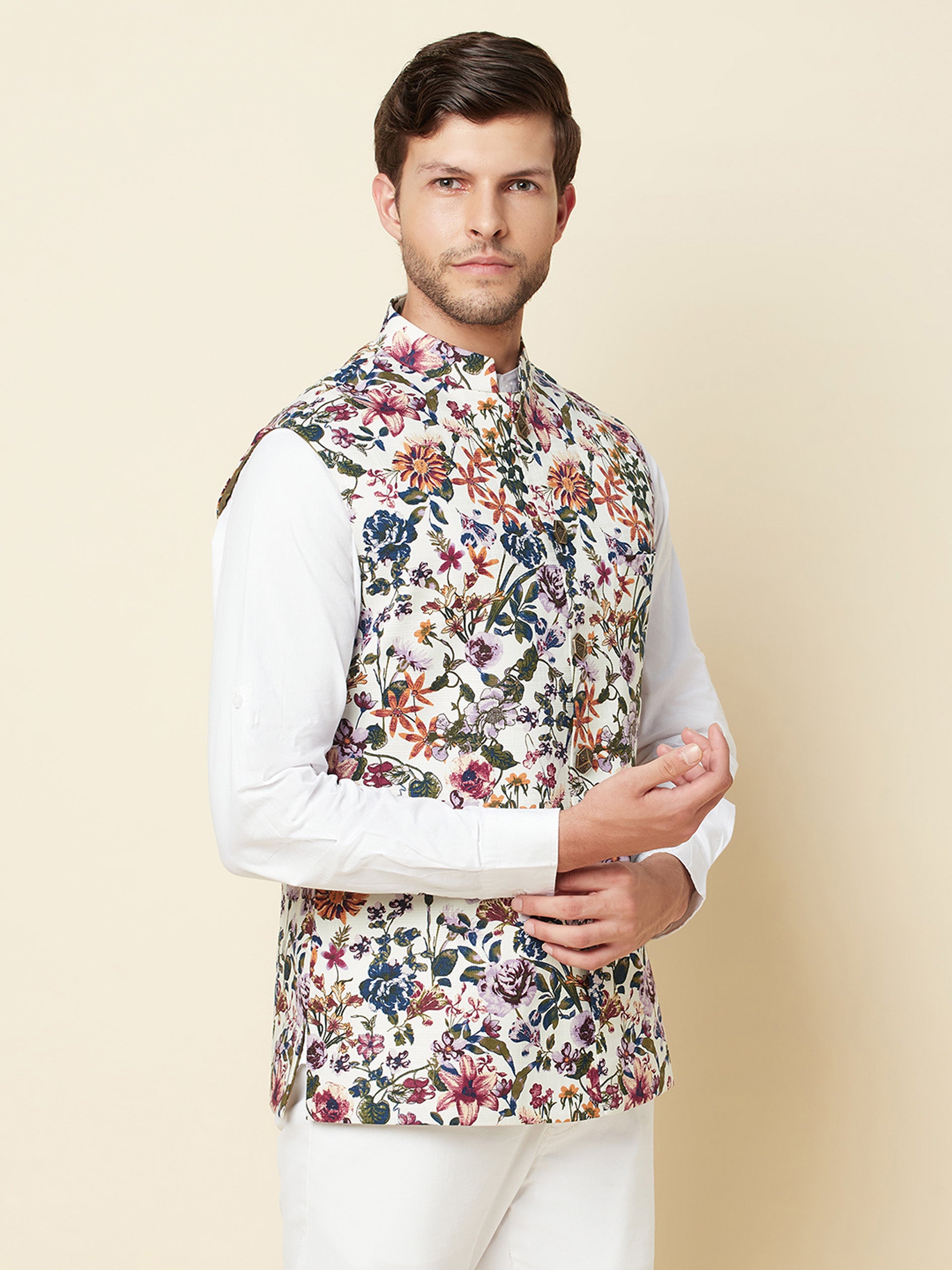 Floral Linen Bundi Jacket image 3