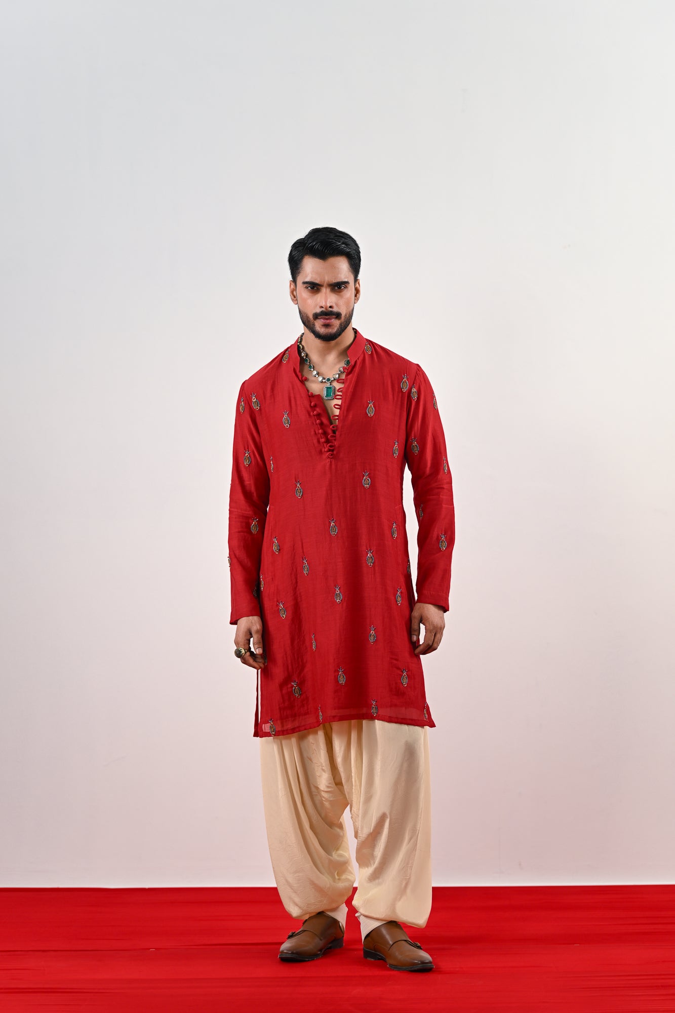 S EMBROIDERED KURTA SET WITH COWL PANTS - S image