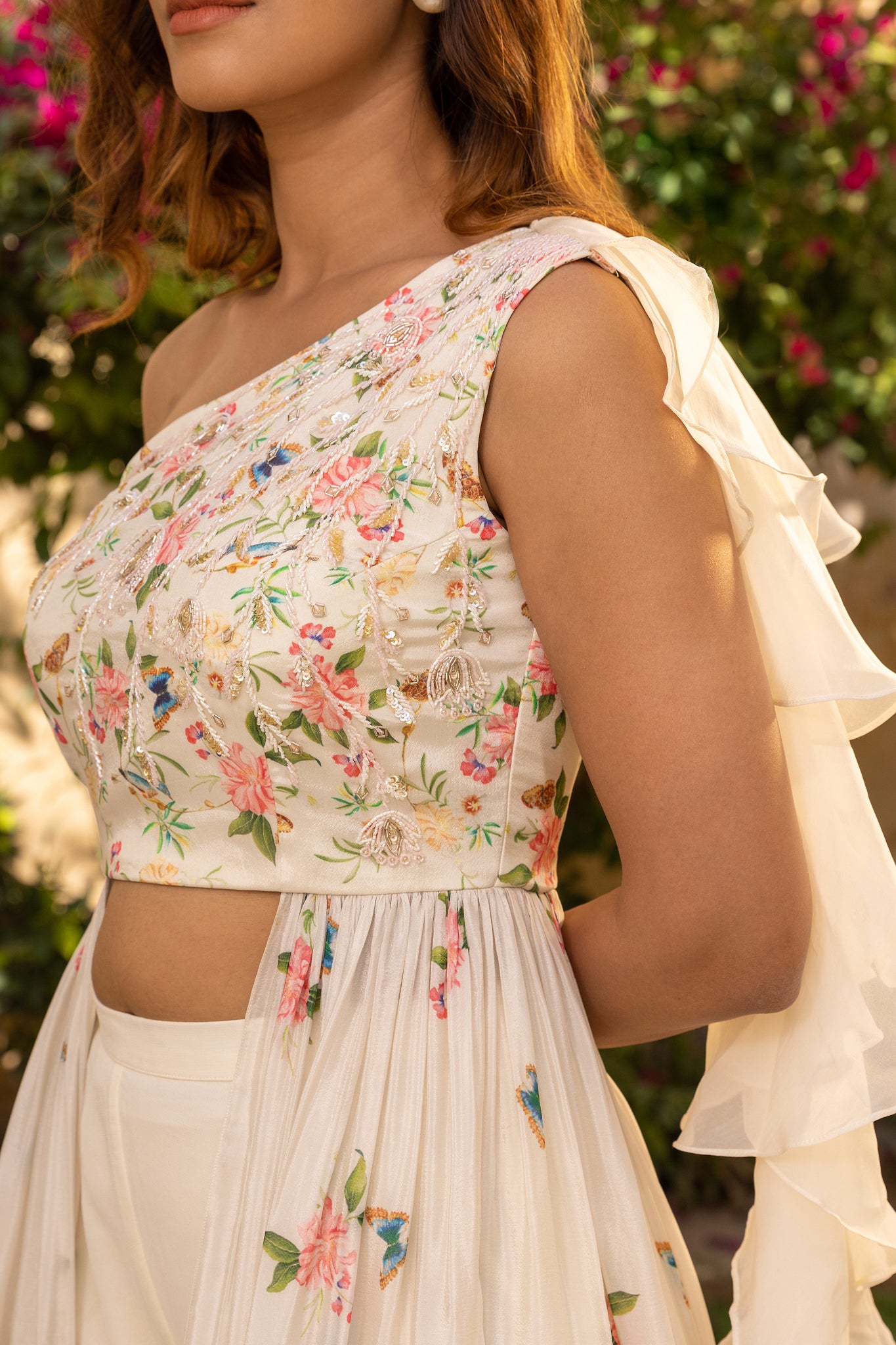 One Shoulder White Crepe Georgette Flared Pant Set image 3