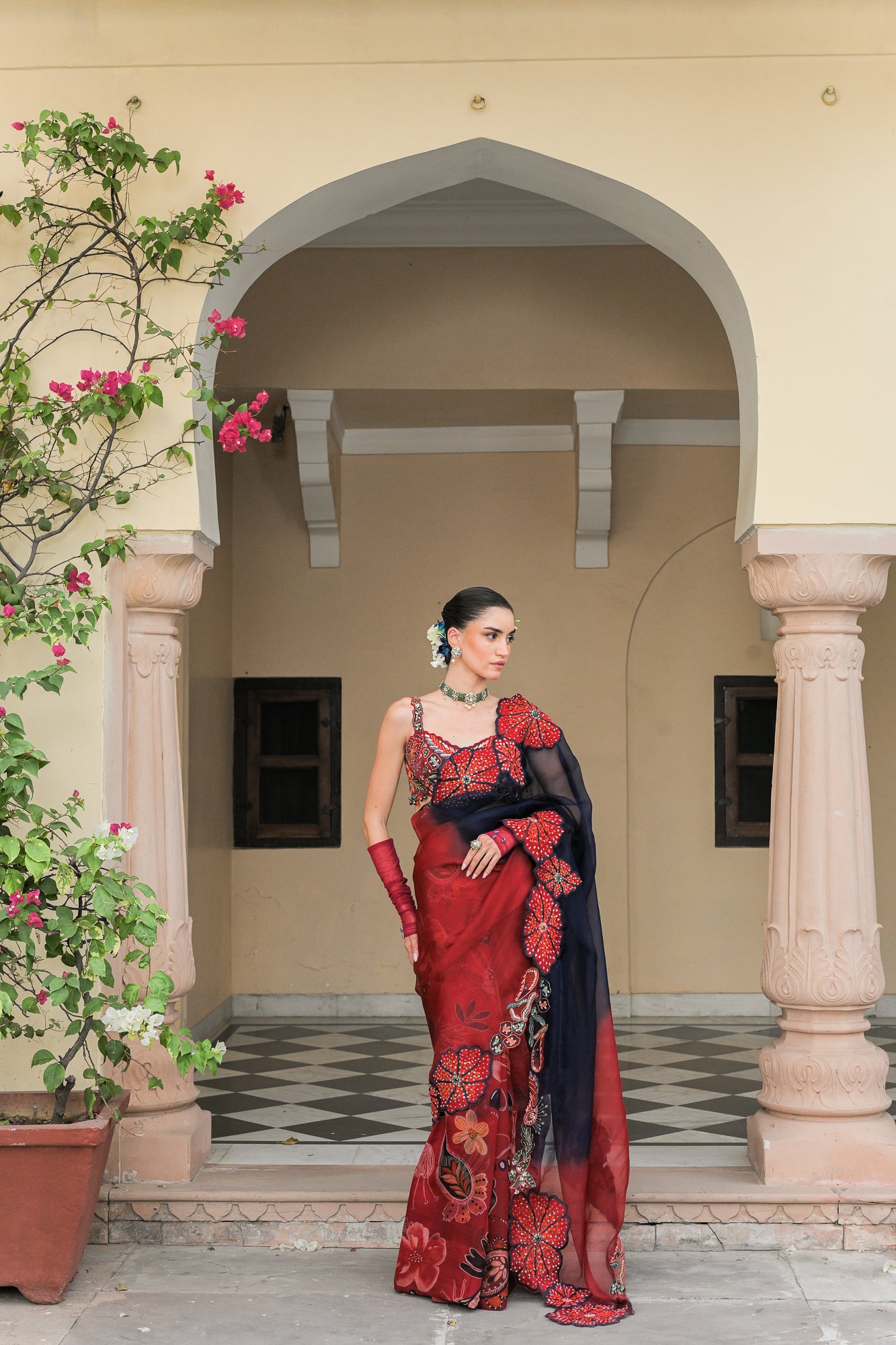 Scarlet Thread Blouse with Thread Work Flower Patch Dual Saree