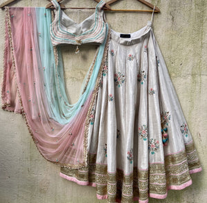 Off-White Floral Embroidery Lehenga Set image 3