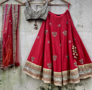 Red and Gold Bridal Lehenga Set image 2