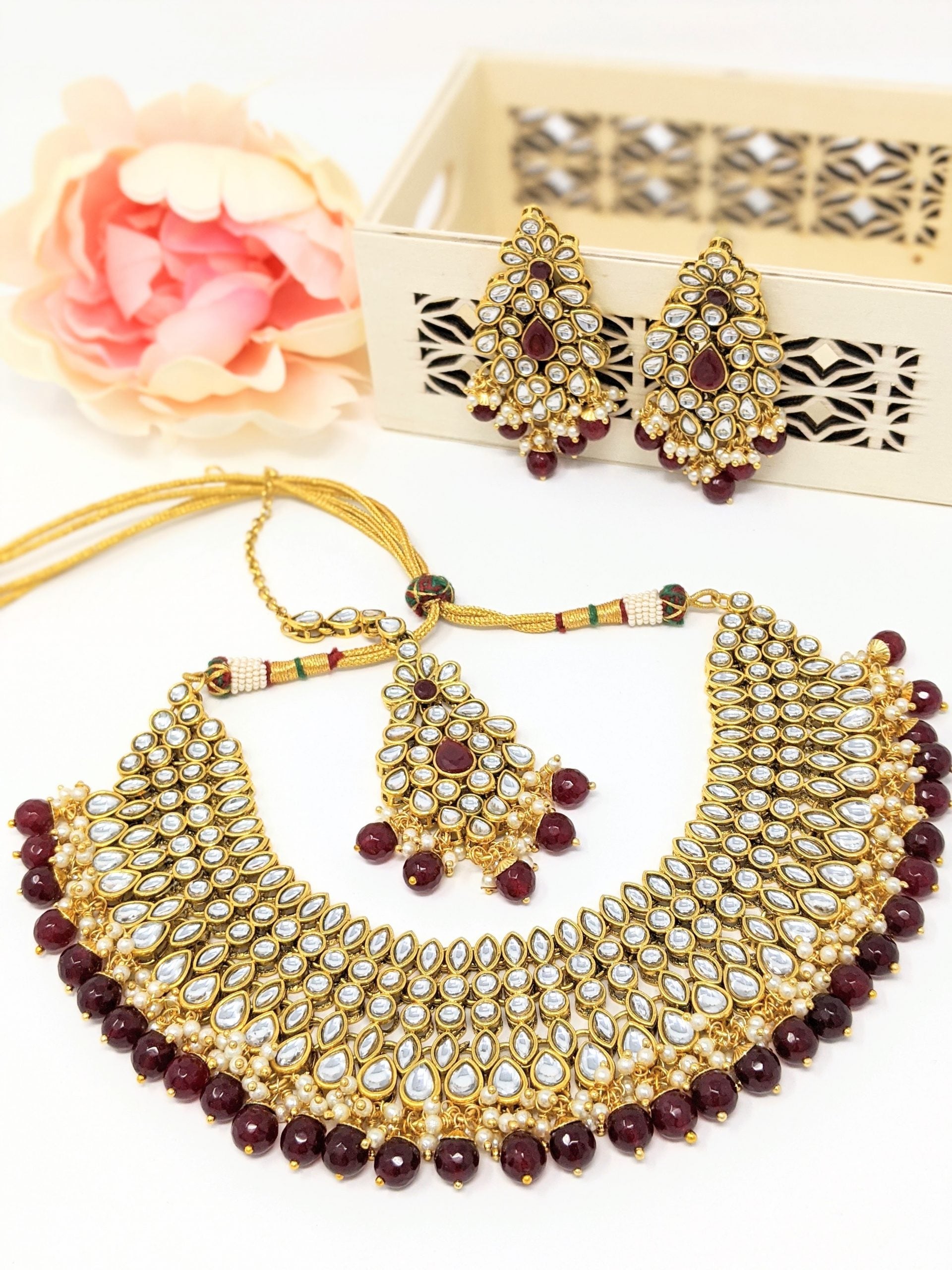 Jia Necklace Set image 0