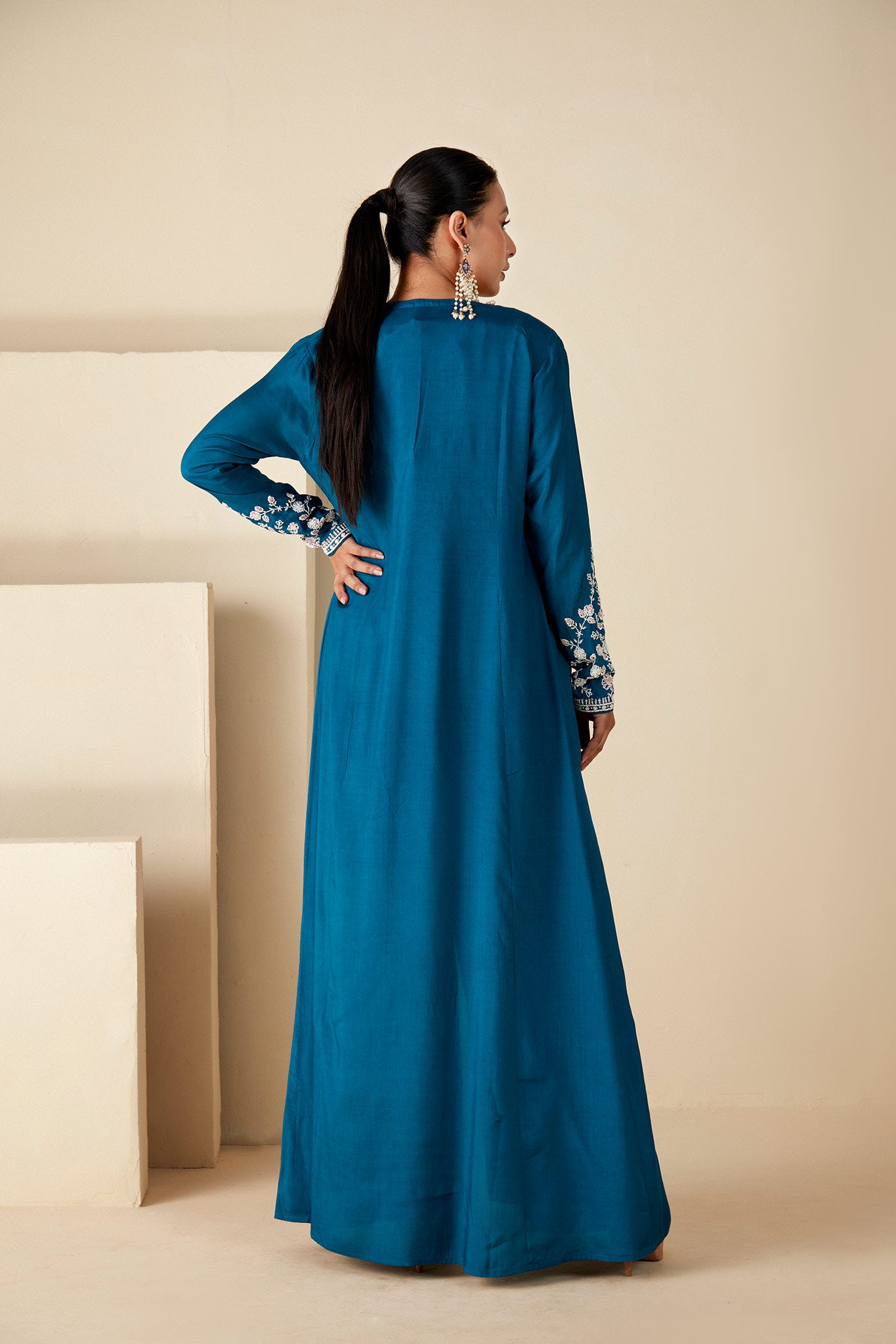 Hand-Embroidered Floral Jacket Pants Set image 6