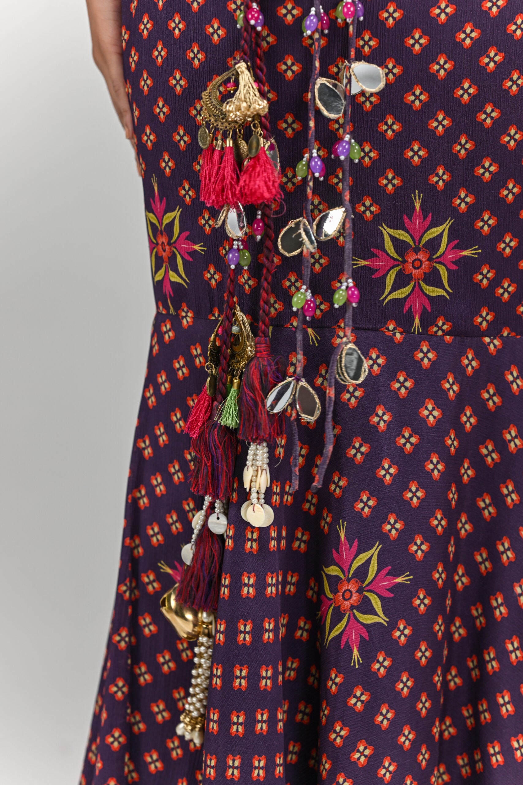 Plum Pre Stitched Tassel Saree Paired with Badla Highlighted Blouse image 3