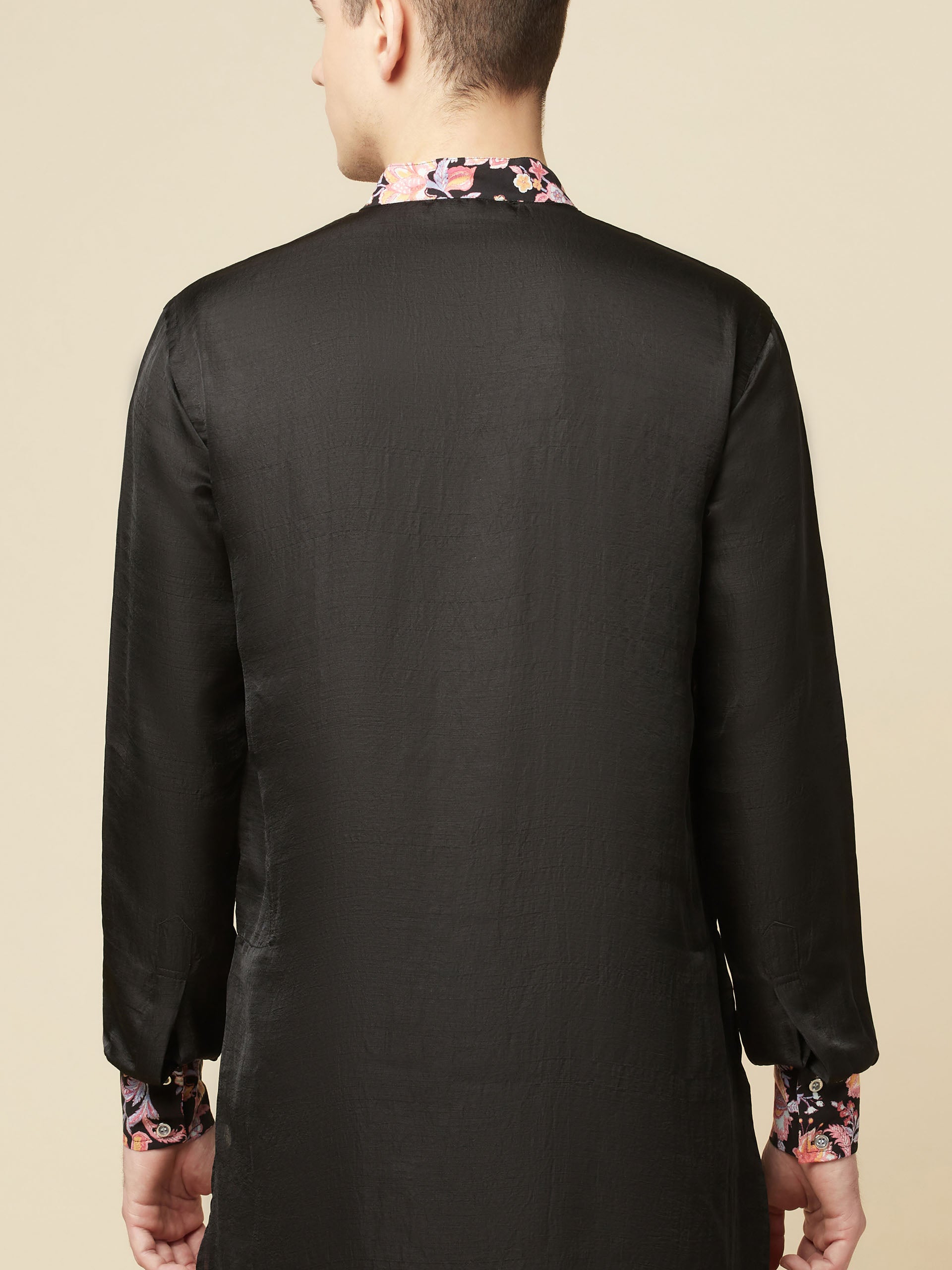 Black Art Silk Print Kurta image 1