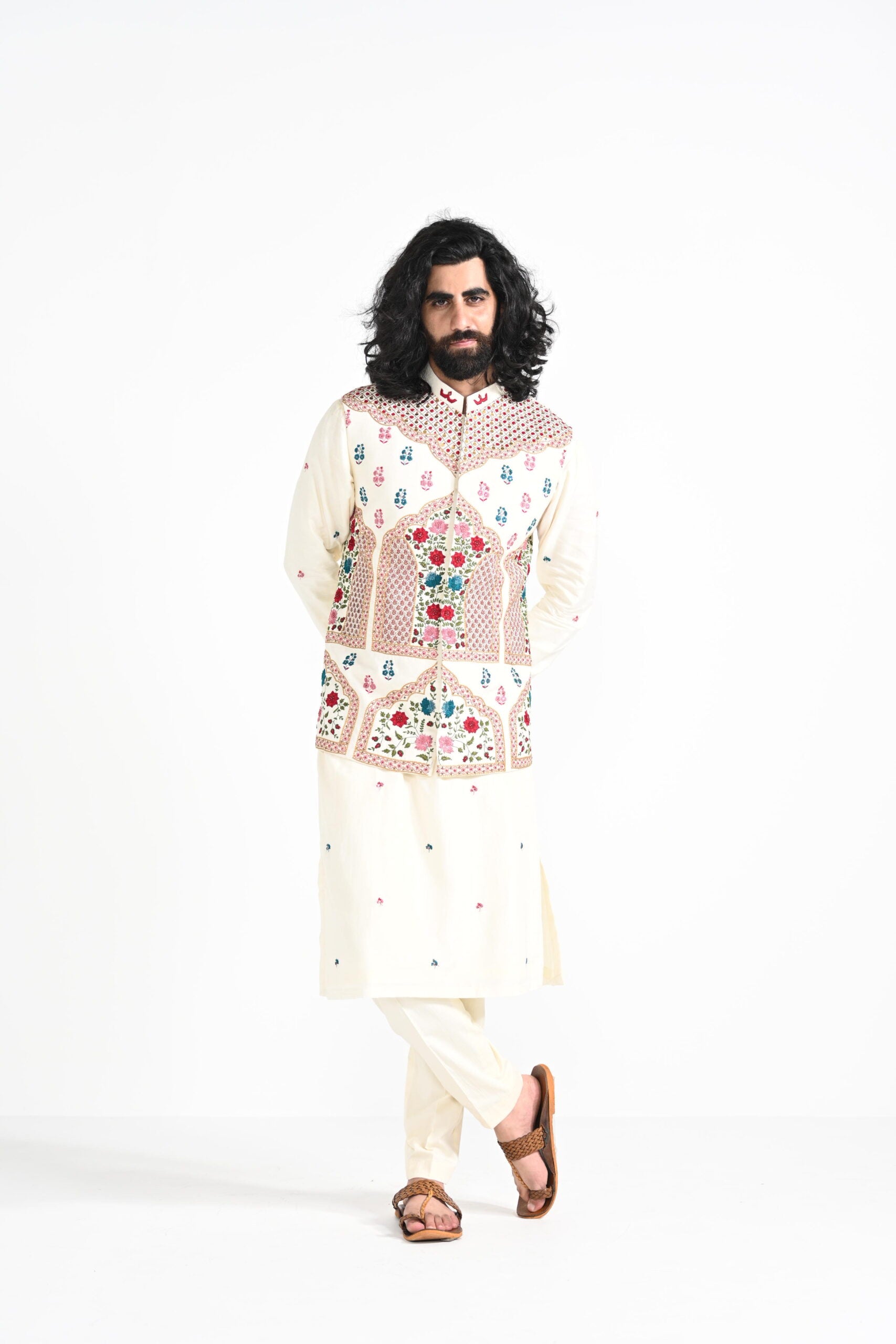Shamlimaar Nehru with butta Kurta Set image 9