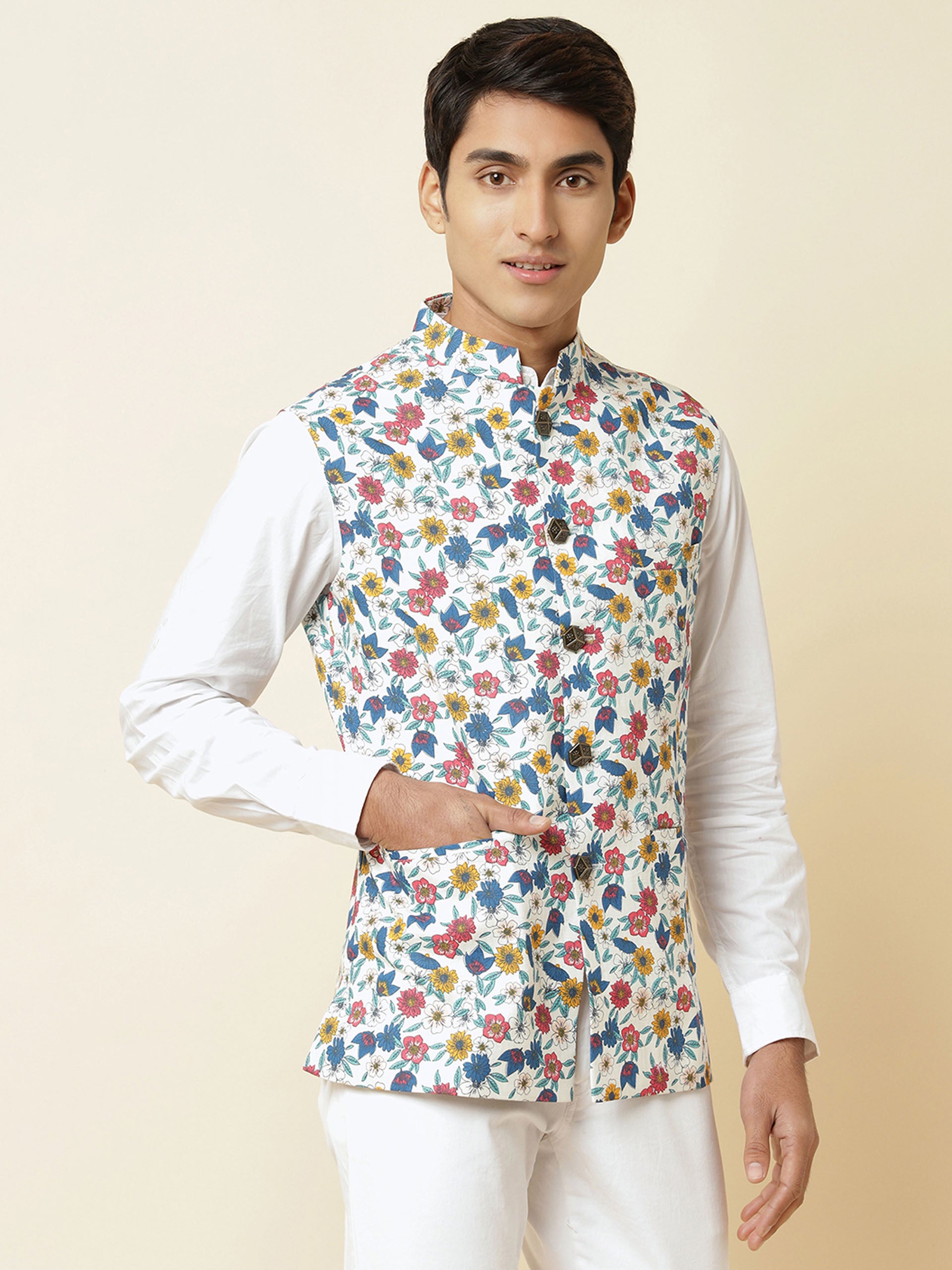 Multicolored Floral Print Bundi Jacket image 3