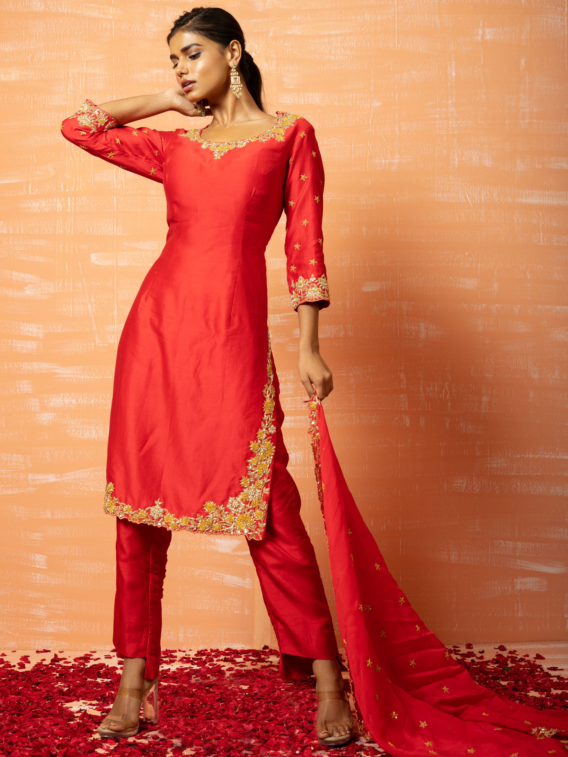Red Chanderi Silk Kurta Set - L image