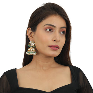 White Stone And Green Emerald Necklace Set image 6