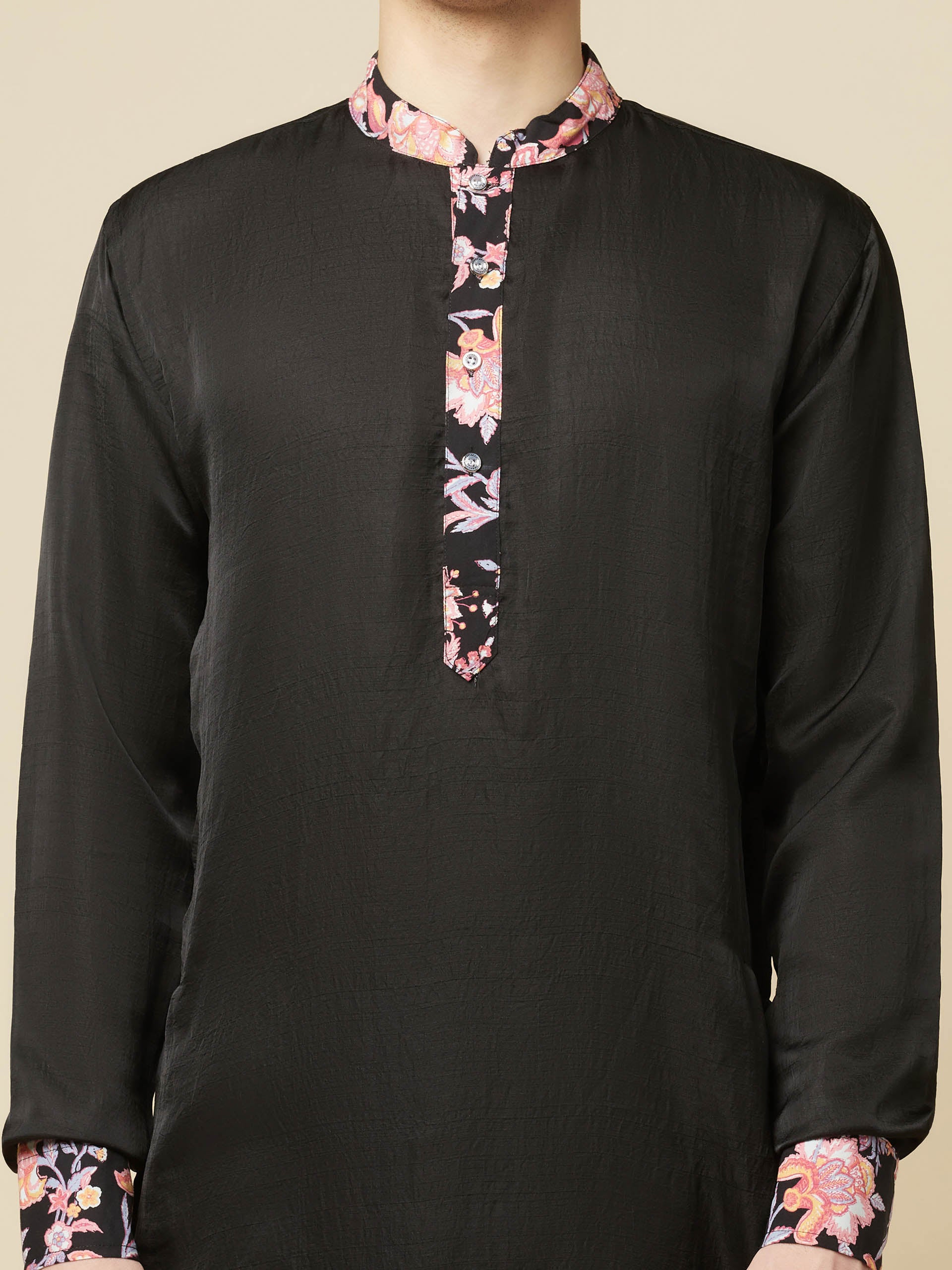 Black Art Silk Print Kurta image 3