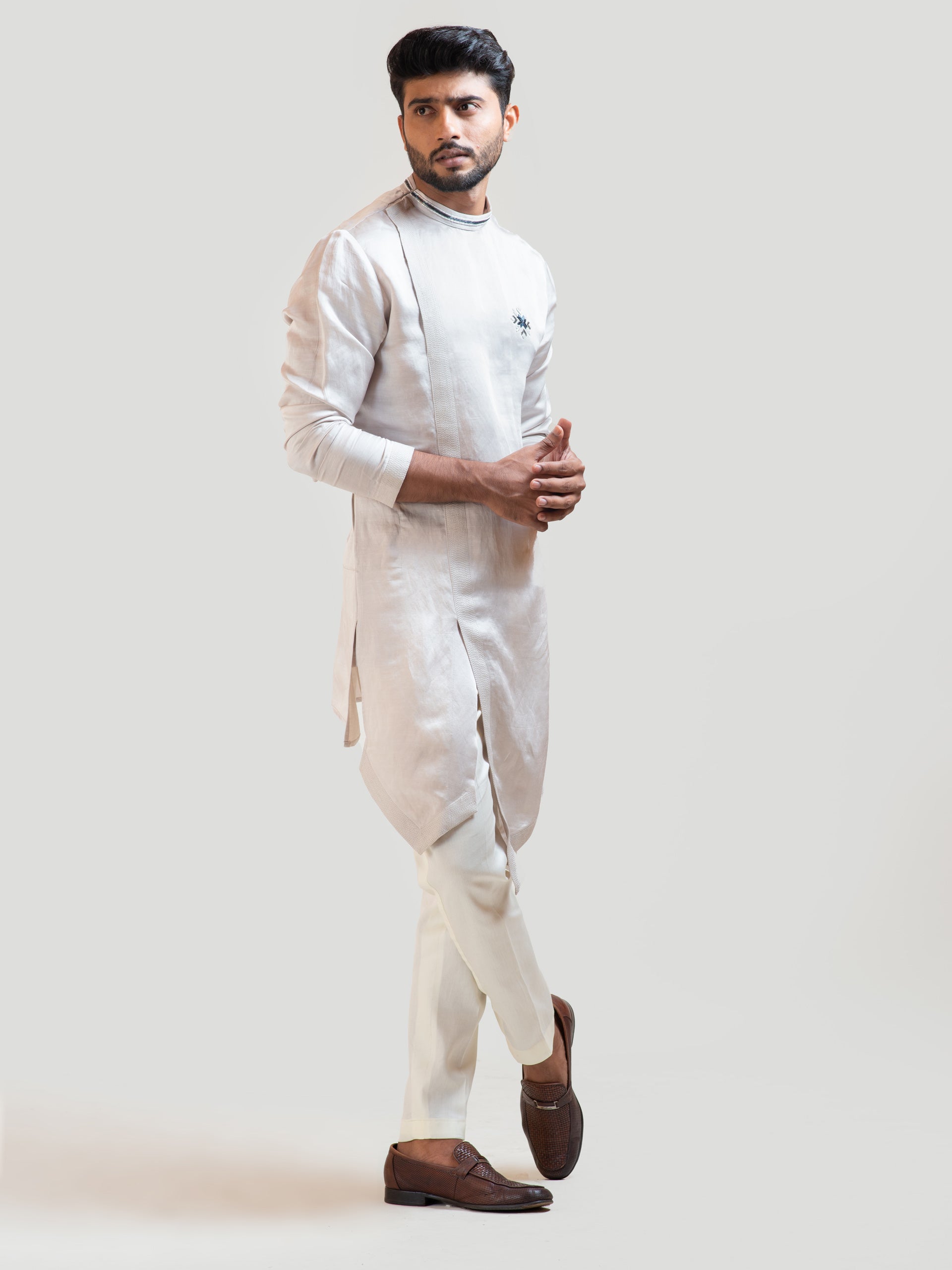 Cream Silhouette Overlap Kurta Set image 2