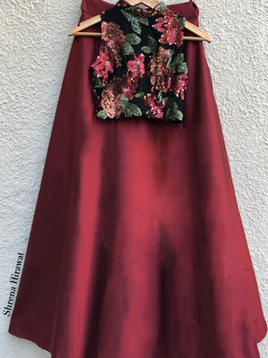 Black Incut Blouse with Wine Taffeta Skirt - S image