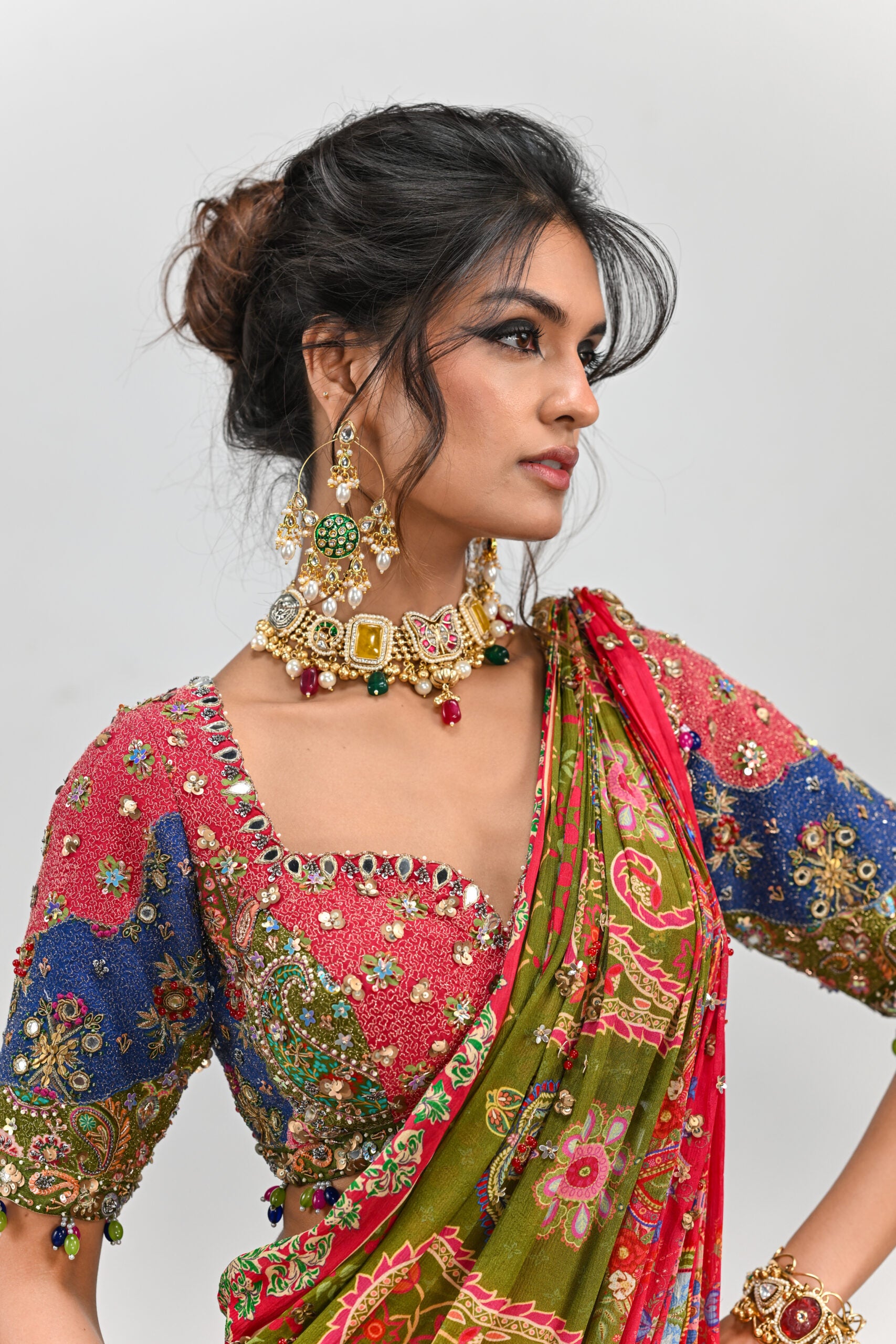 Olive Highlighted Dual Pre-stitched Saree Paired With Patch Blouse image 1