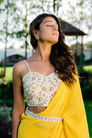 Yellow Embroidered Drape Saree Set with Belt image 3