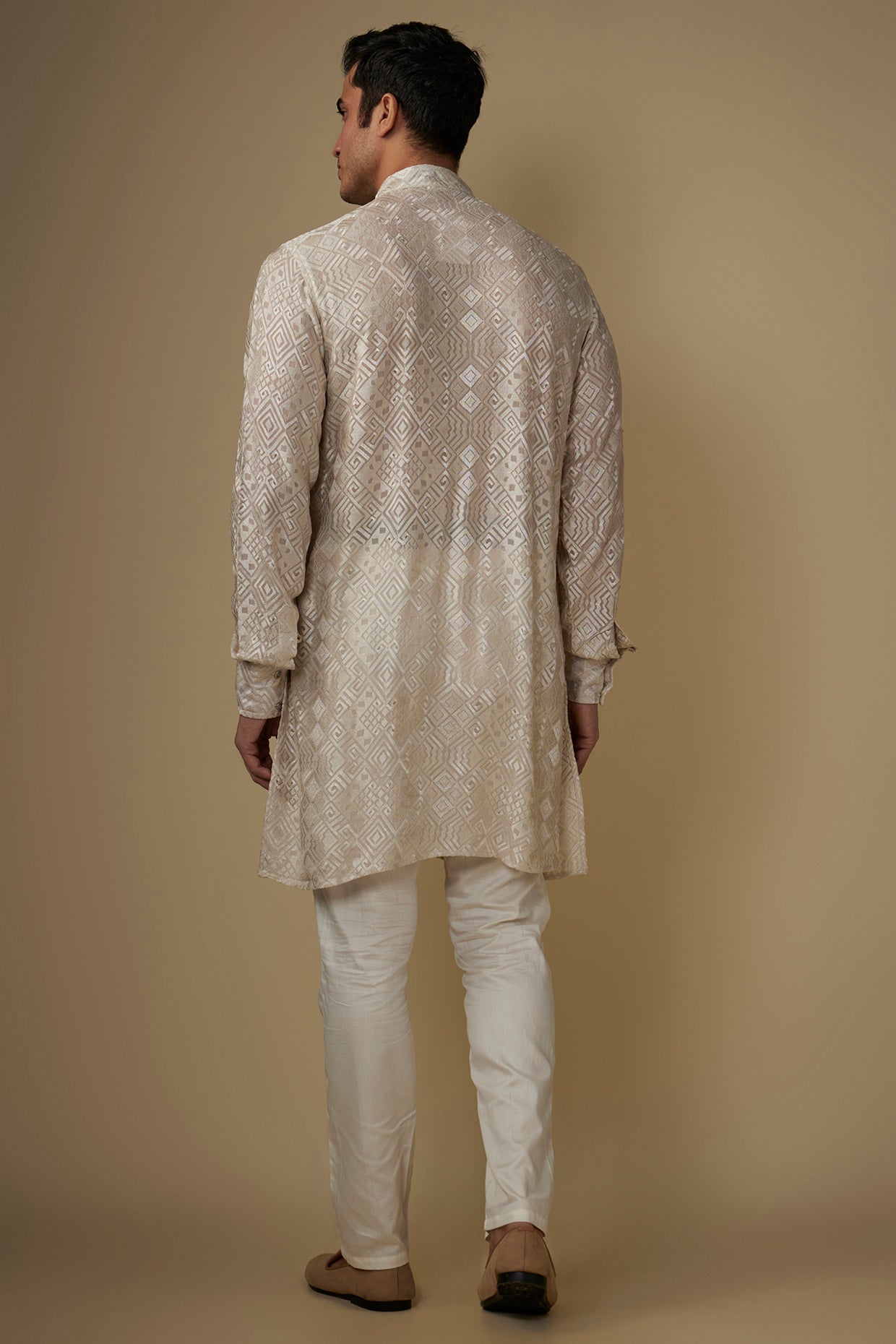 Ivory Lucknowi Embroidered Kurta Set image 2