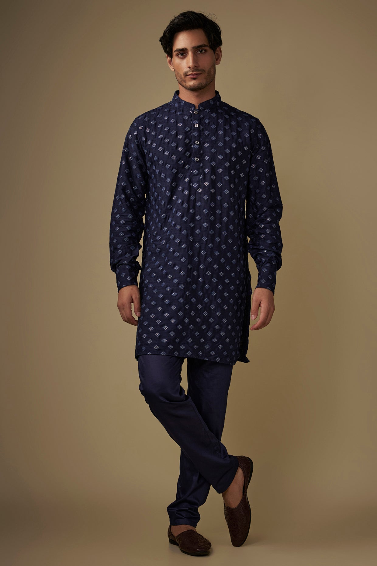 Navy Blue Embroiderd Kurta Set - S image