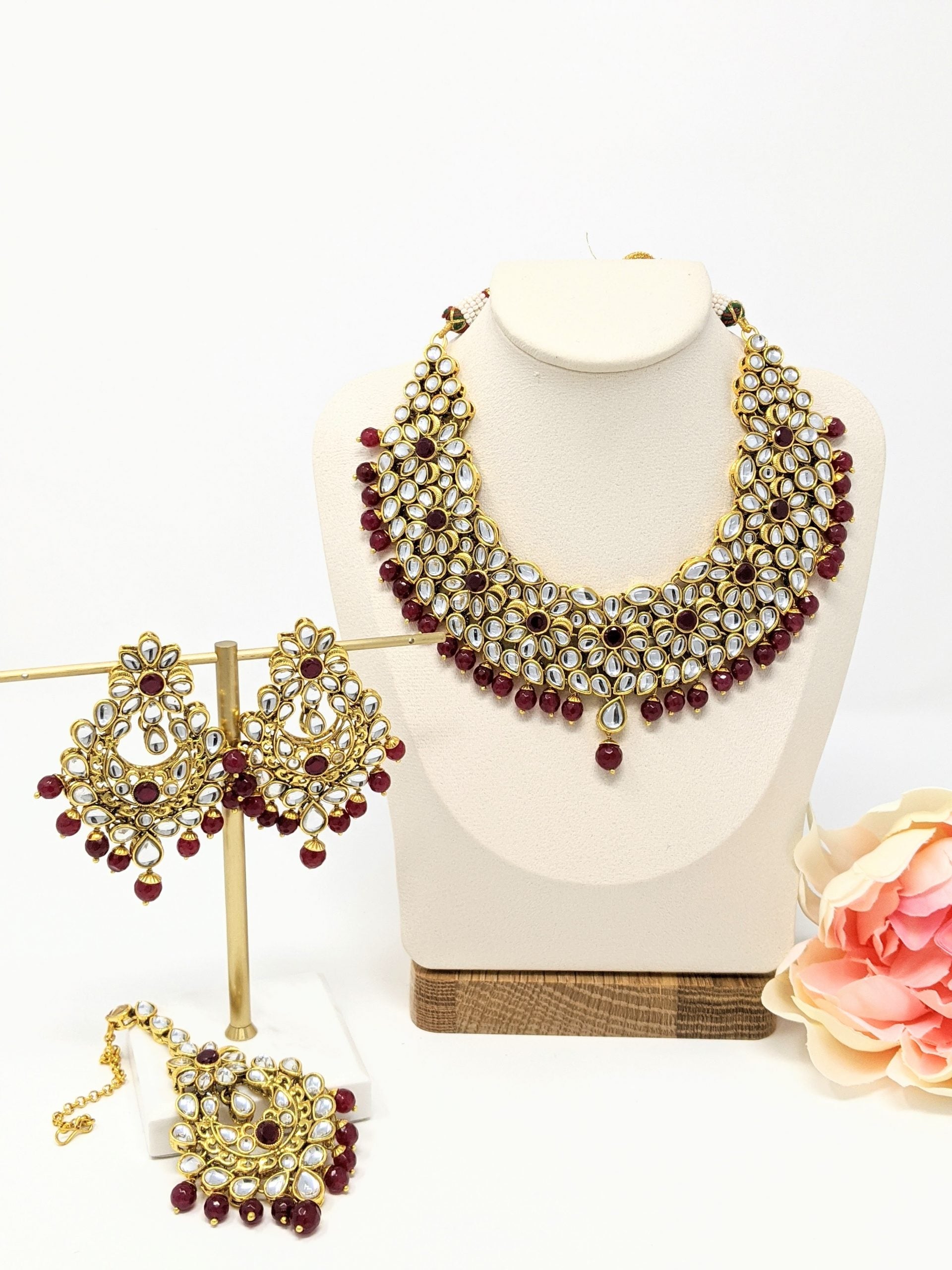 Muskaan Necklace Set image 1