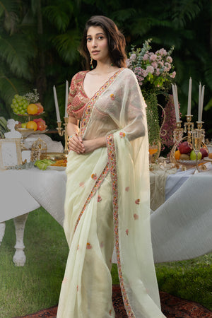 Sky Saree - M image