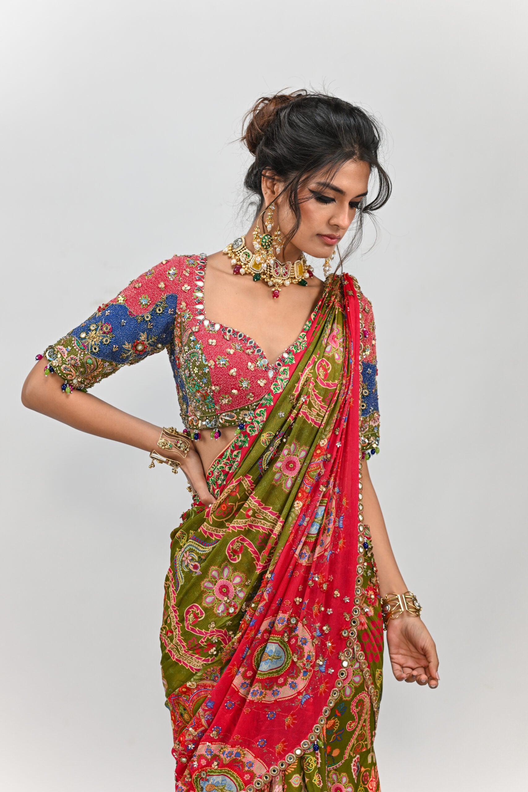 Olive Highlighted Dual Pre-stitched Saree Paired With Patch Blouse image 2