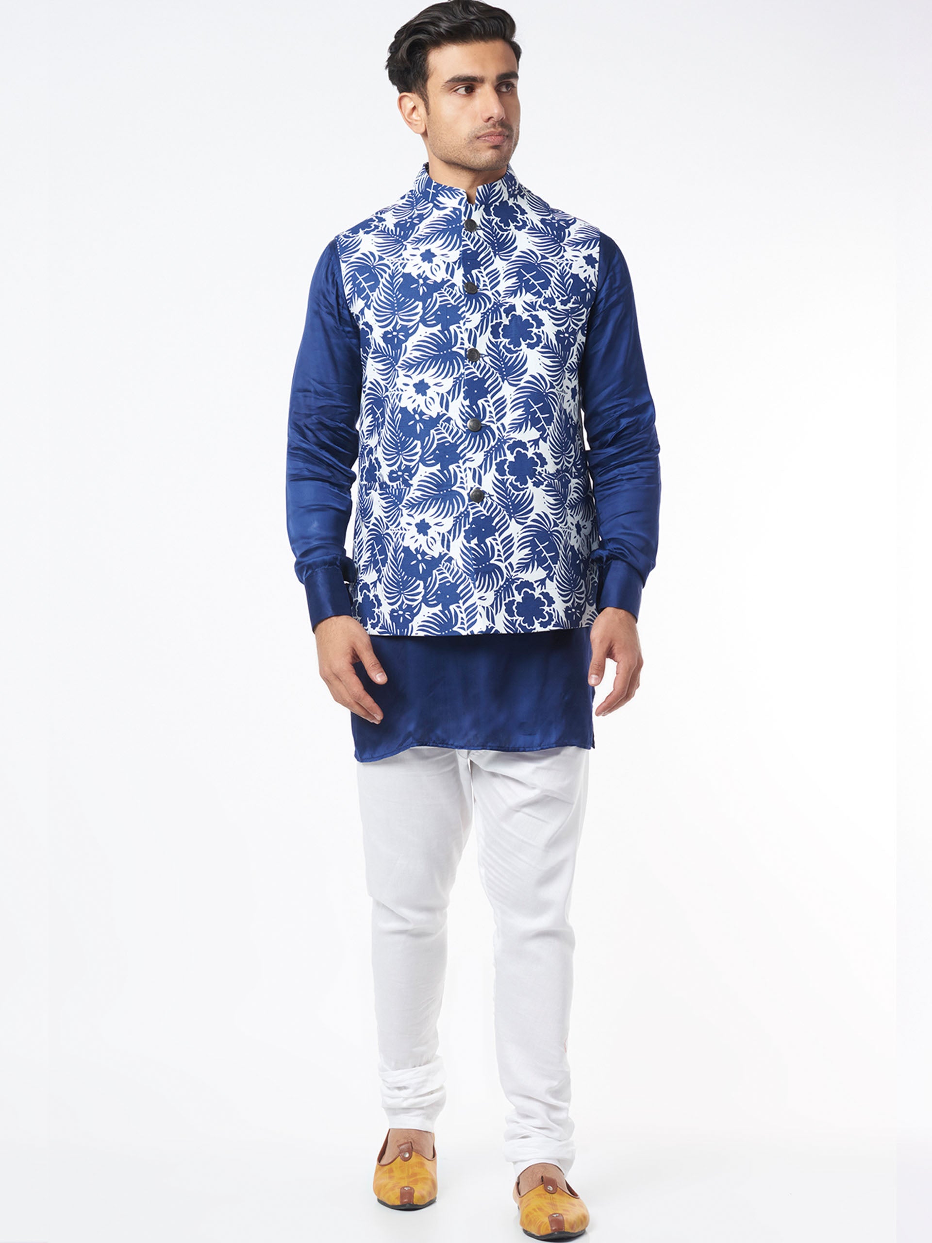 Blue Tropical Bundi Jacket Set - M image