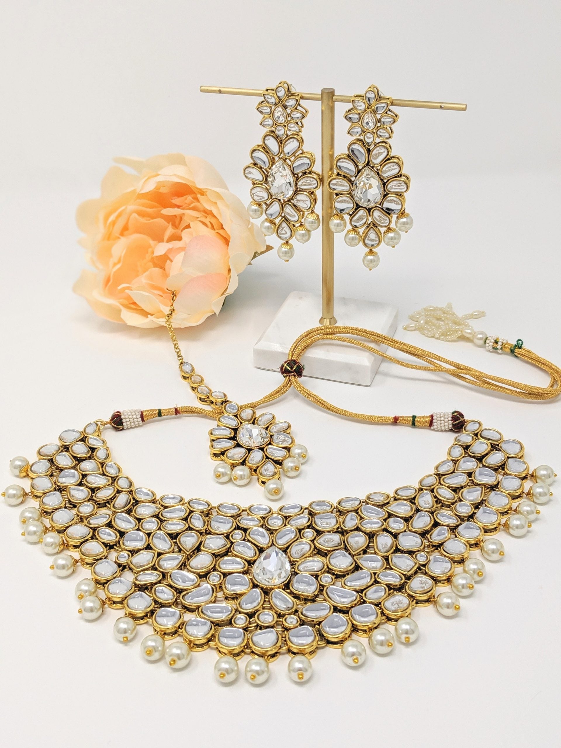 Golden Kundani Necklace Set image 1