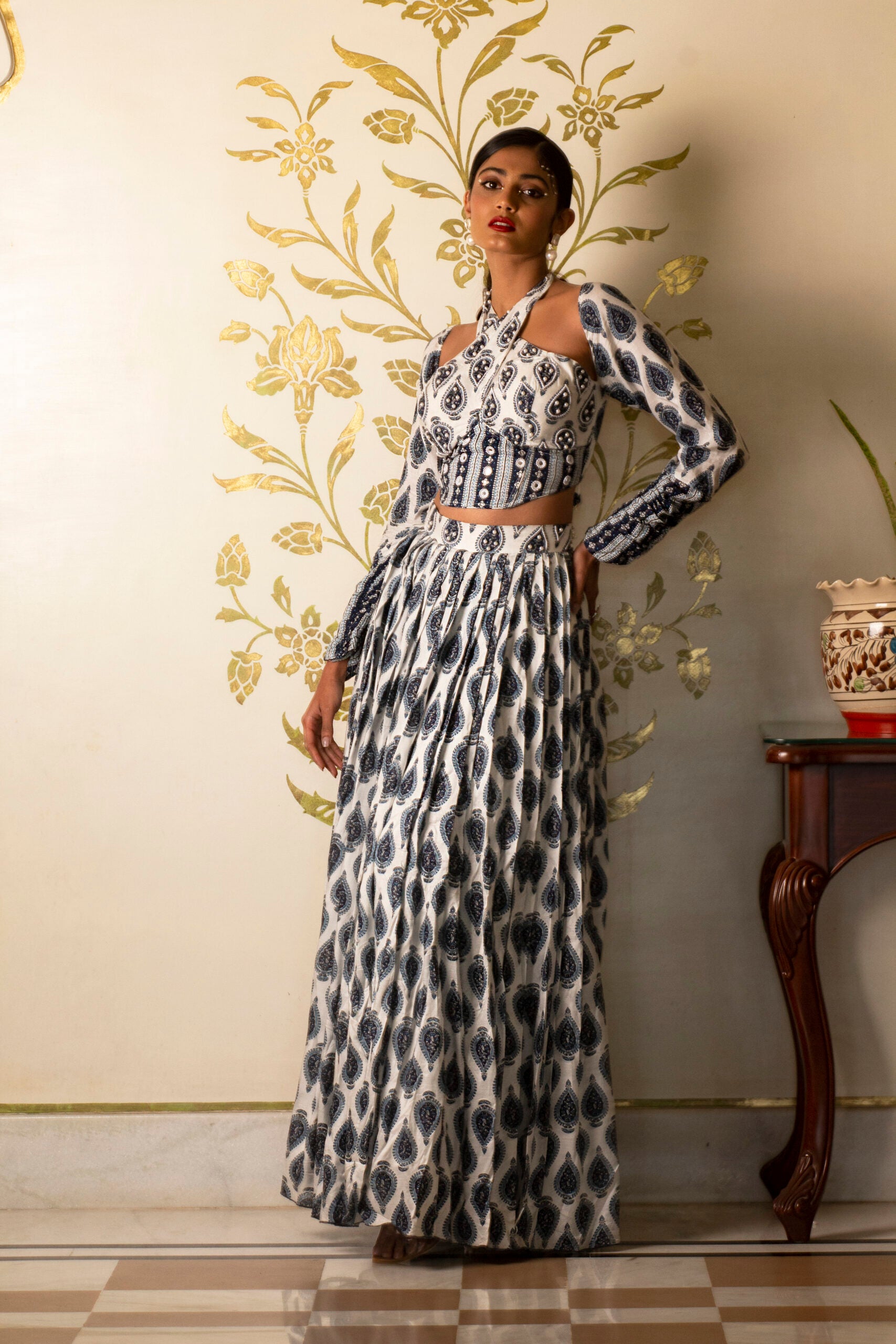 White Printed Tie-Up Corset Blouse and Skirt Set image 5