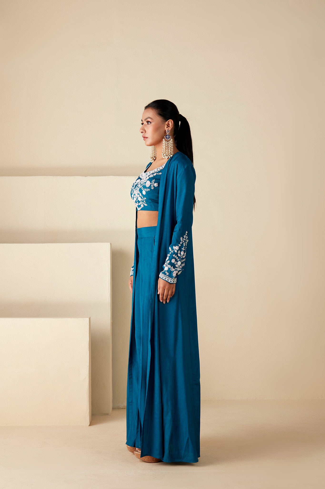 Hand-Embroidered Floral Jacket Pants Set image 4