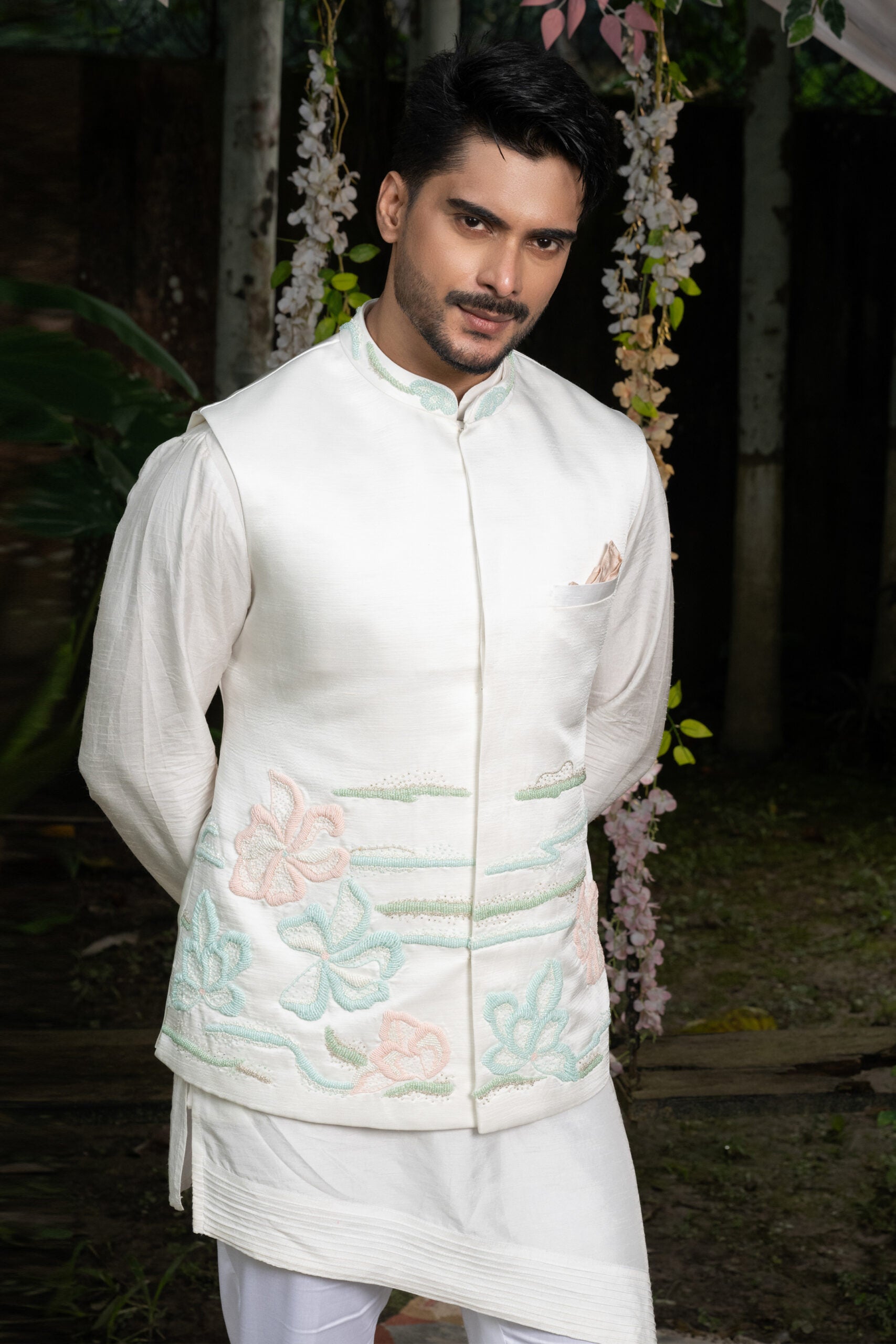 Luce Nehru Kurta Set - M image