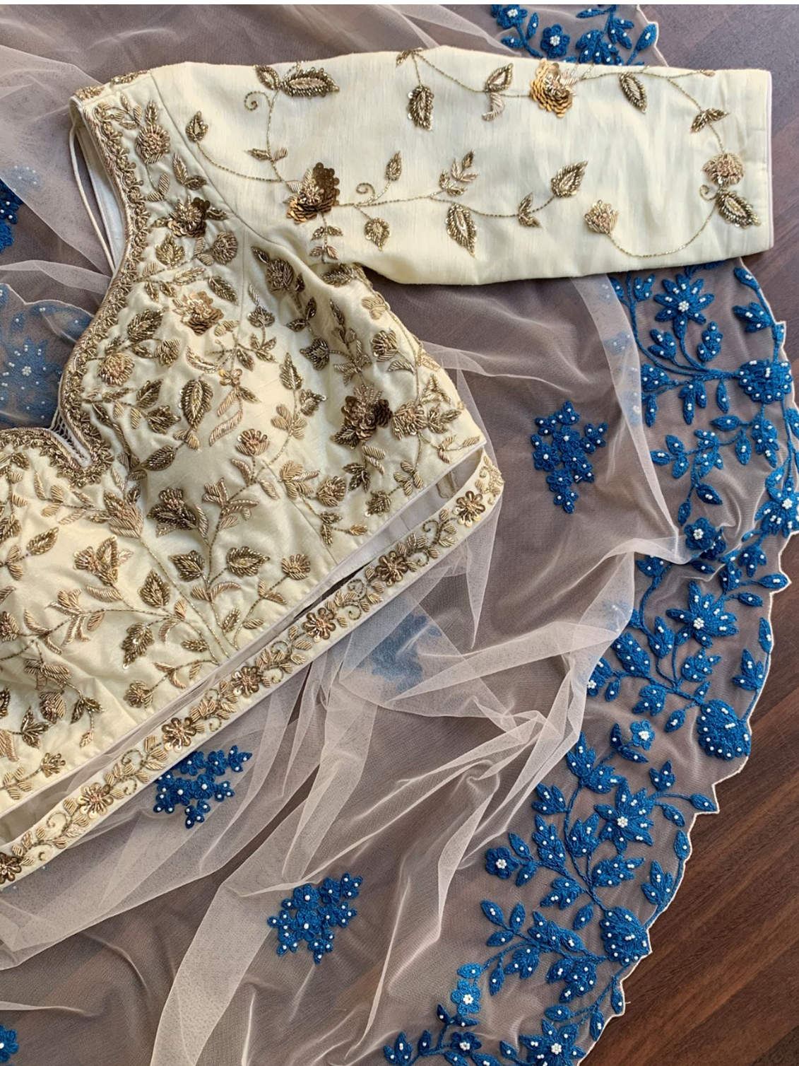 Off White And Blue Ombre Saree image 2