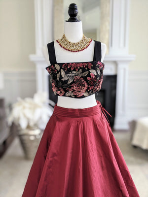 Black Sequins Sleeveless Blouse with Wine Skirt image 1