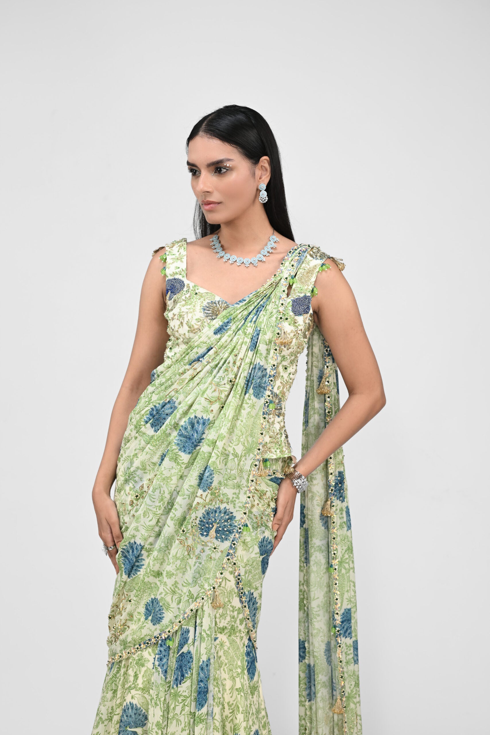 Peacock Highlighted Pre Stitched Saree Paired with Highlighted Corset Blouse image 3