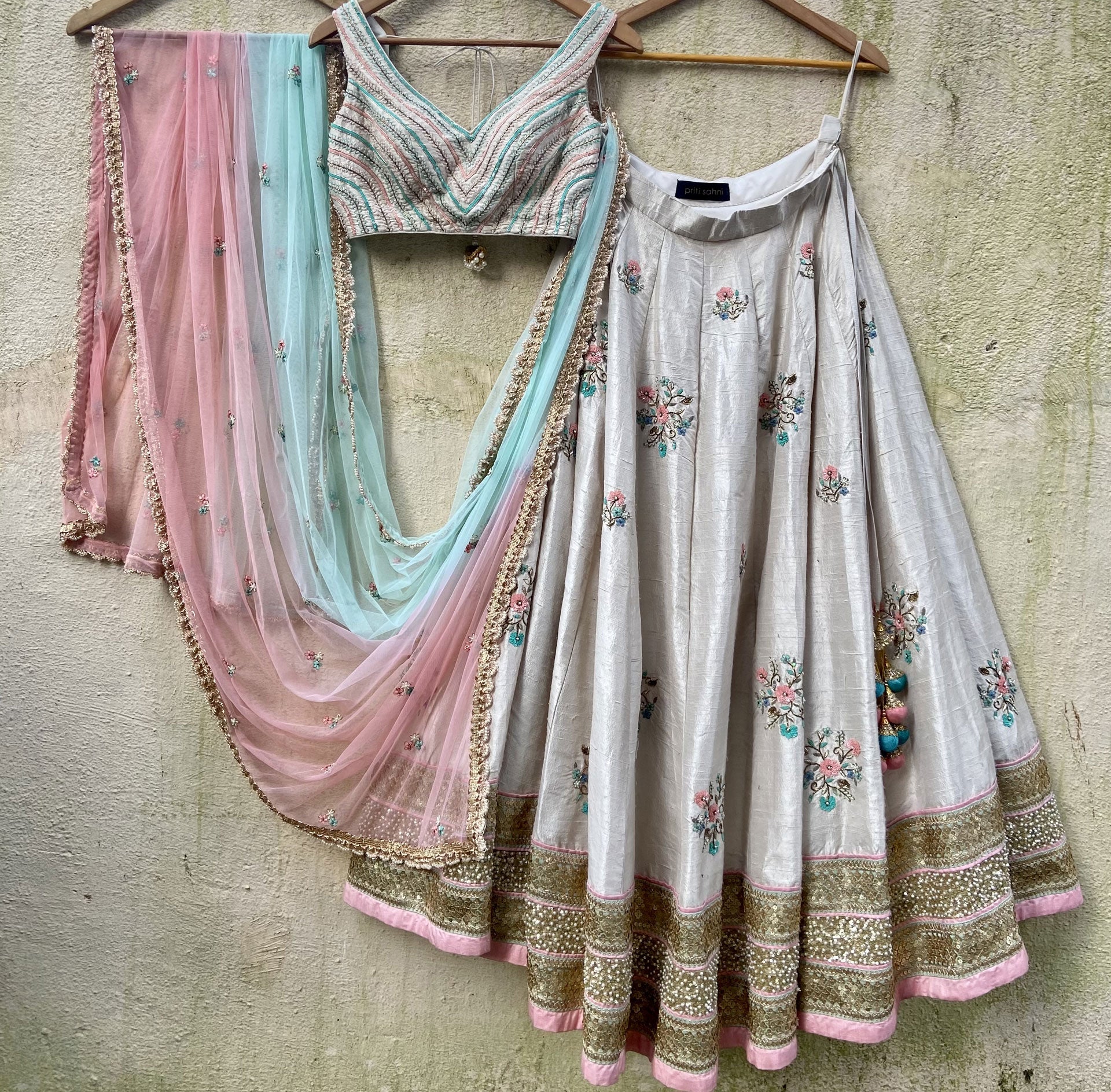 Off-White Floral Embroidery Lehenga Set image 0