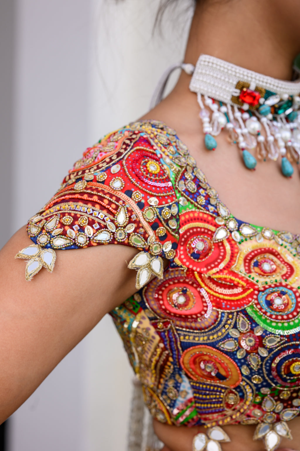 Iris Highlighted Applique Saree with Highlighted Blouse image 4