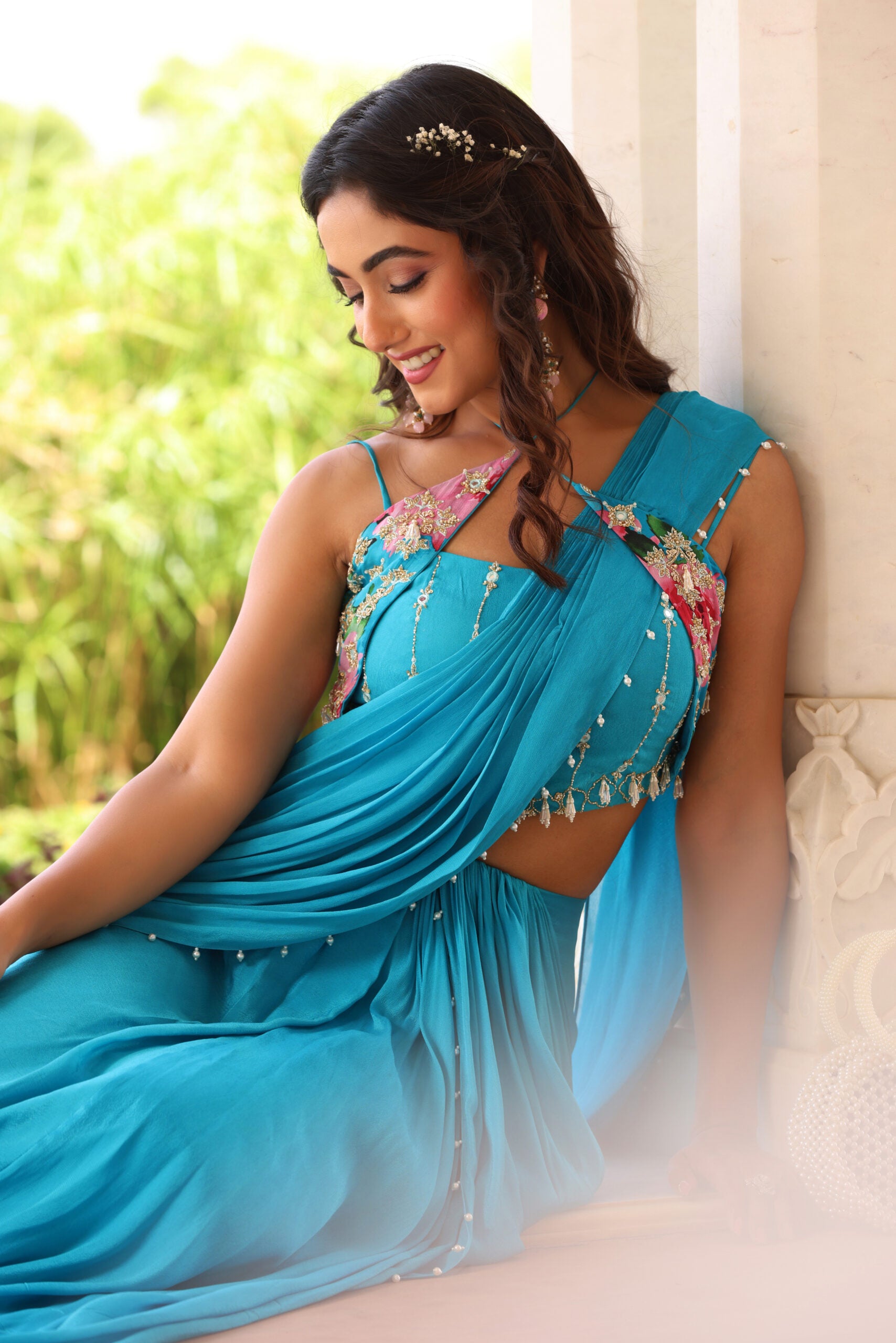 Pearl Detail Drape Saree image 4