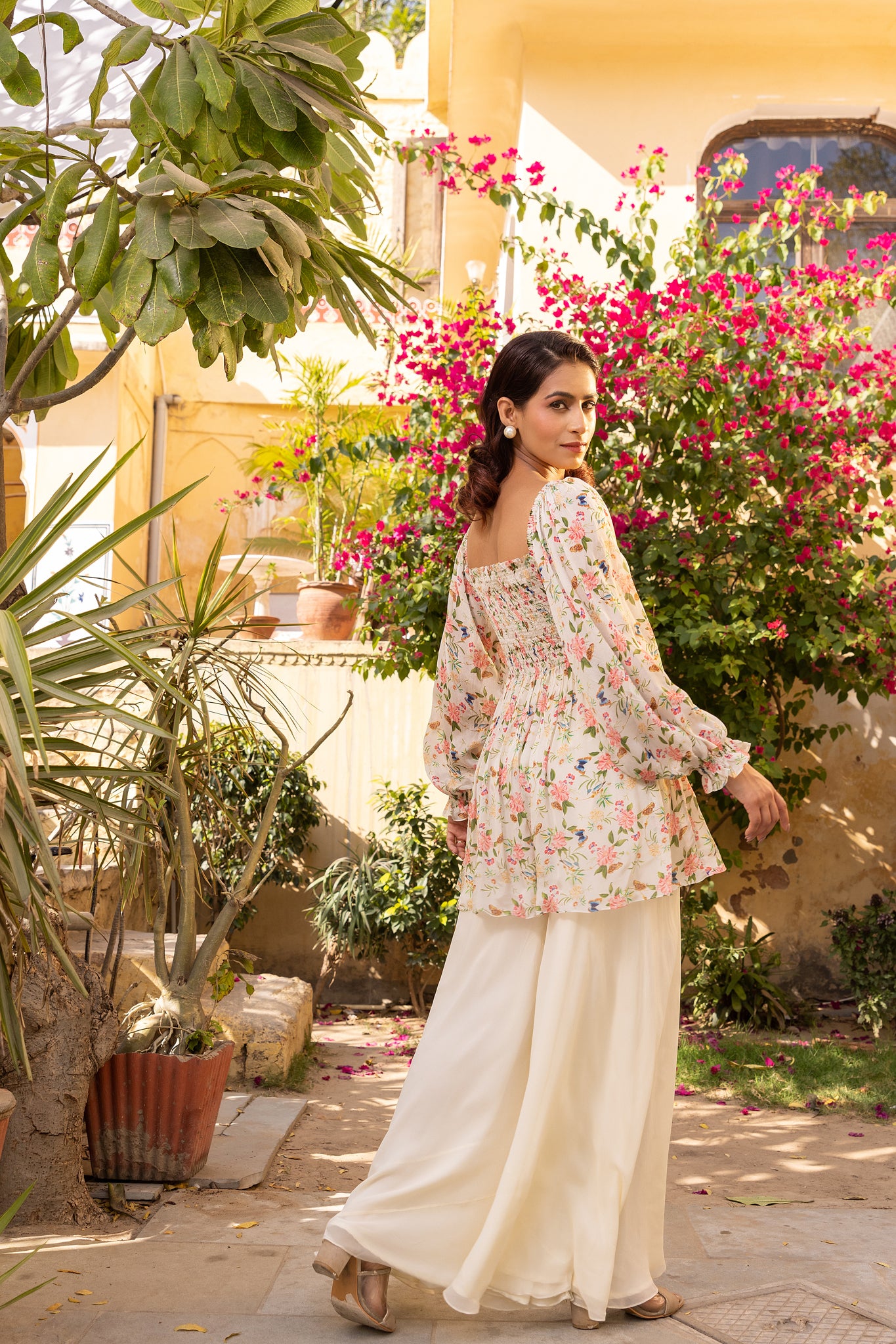 White Georgette Crepe Pant Set - L image