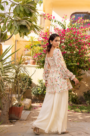 White Georgette Crepe Pant Set - L image